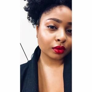 Meet your Posher, Mia